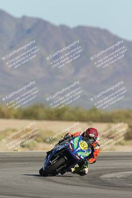 media/Oct-04-2025-CVMA (Sat) [[408bcdd6e4]]/Race 14-500-400-350 Supersport/